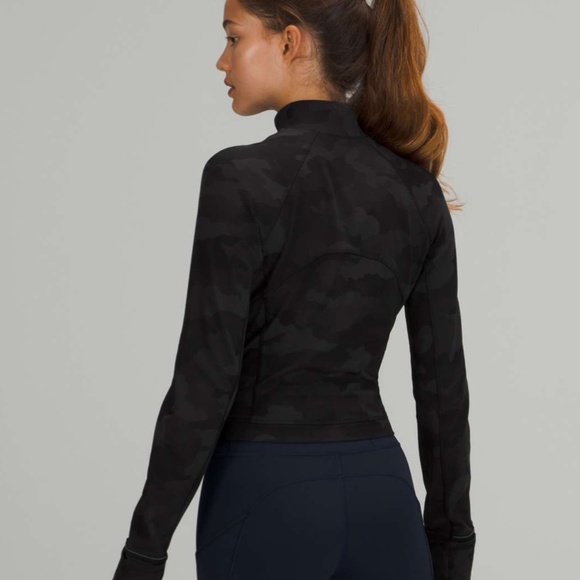 Its Rulu Run Cropped Half-Zip Heritage 365 Camo Deep Coal Multi - Picture 2 of 11